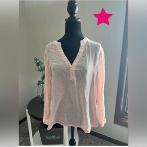 Old Navy linen pink & white top size large